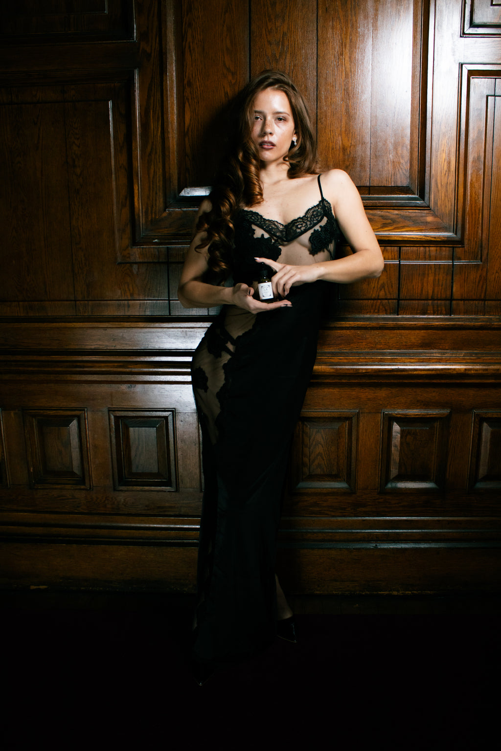 Temptress | Allure, Influence, Irresistibility