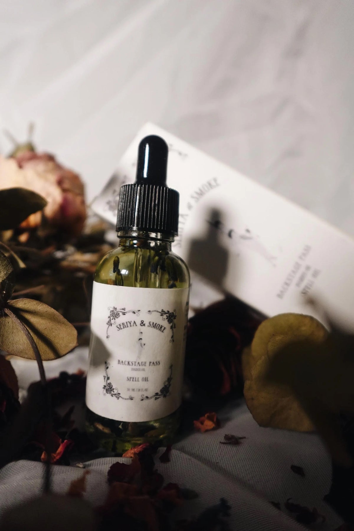 Backstage Pass | Insider Knowledge, Hidden Opportunities, Connections, Intuition & Insight Ritual Oil
